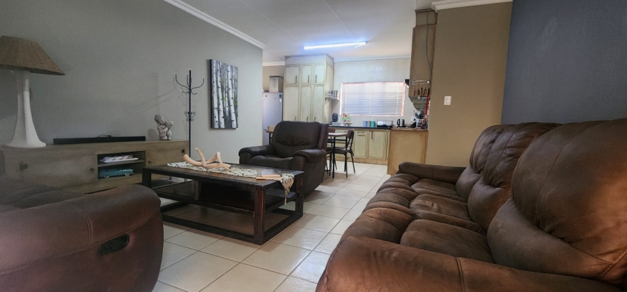 3 Bedroom Property for Sale in Flamwood North West